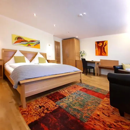 Vier Spitzen * Lauenforde